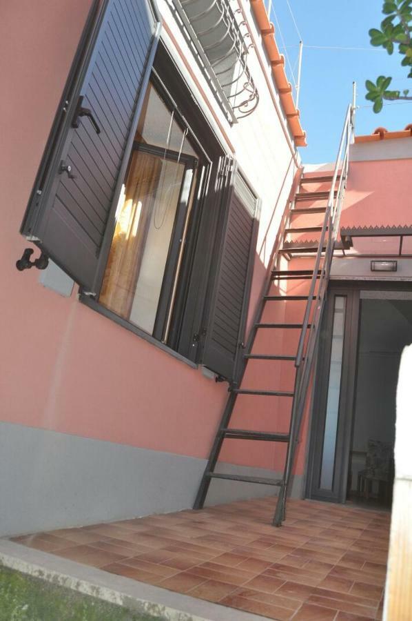 Casa Geltrude Al Porto Villa Procida Luaran gambar